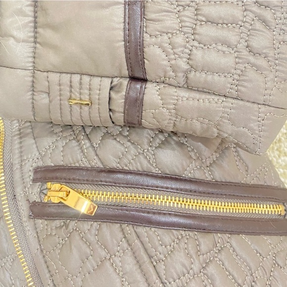 Via Spiga diamond quilted Walker zip up jacket skim latte lightweight medium - Picture 9 of 12